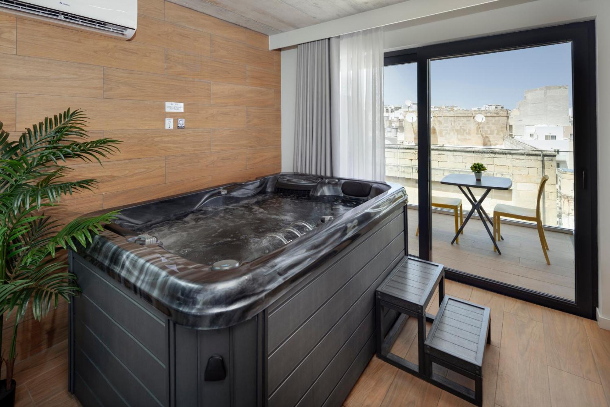 Grands Suites Hotel Residences And Spa Gzira Chambre photo